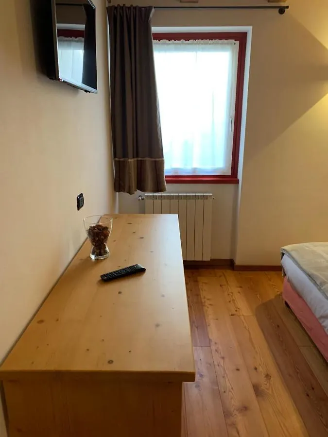 Alpin Moon Apartman Temù