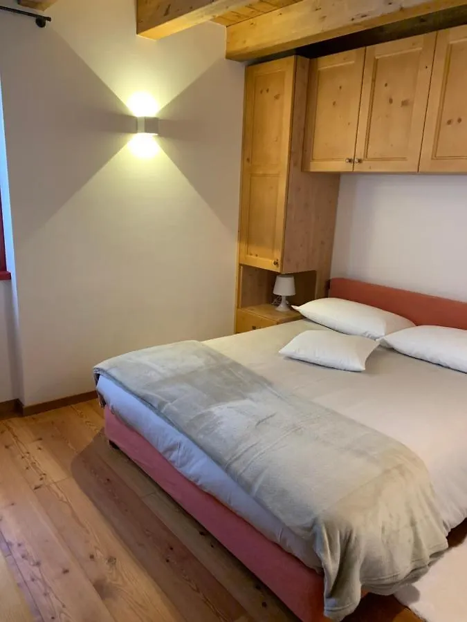 Alpin Moon Apartman Temù