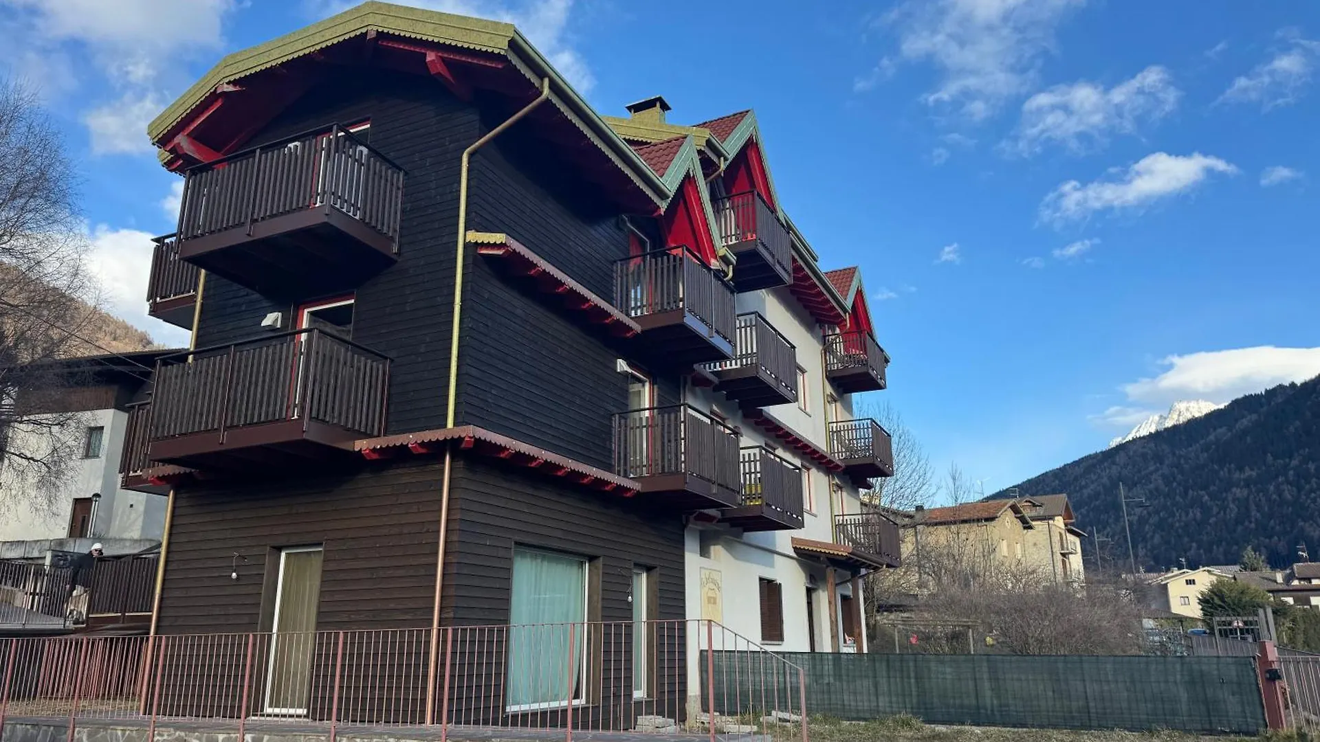 Alpin Moon Apartman Temù